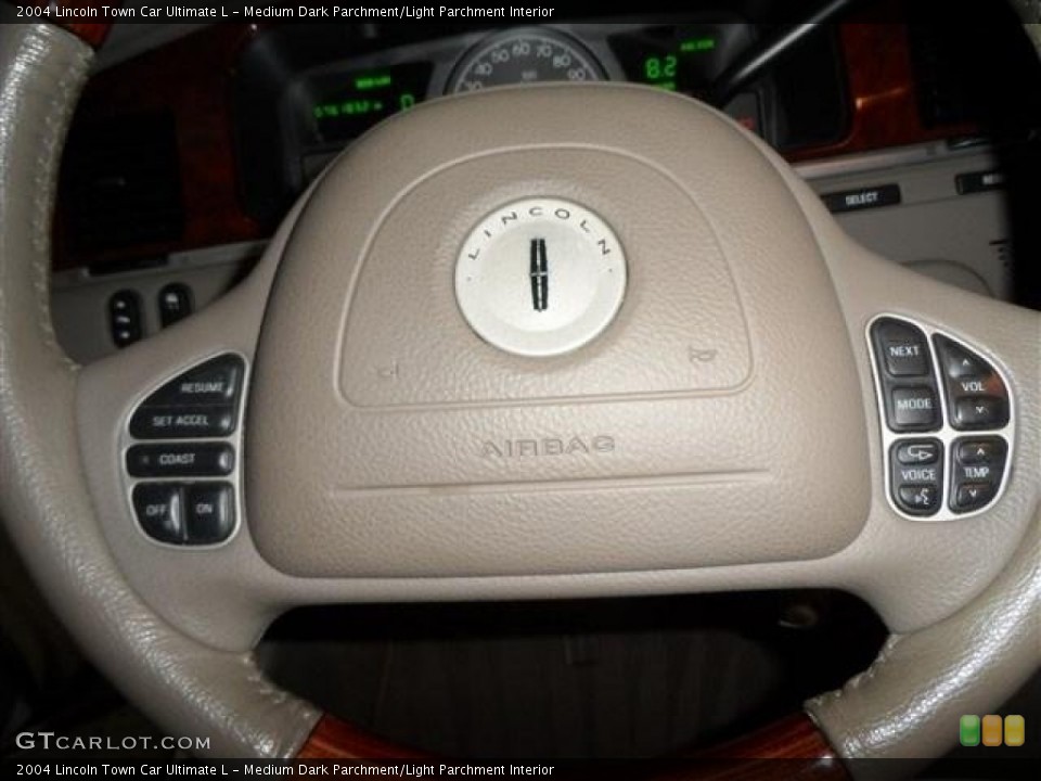Medium Dark Parchment/Light Parchment Interior Controls for the 2004 Lincoln Town Car Ultimate L #73876781