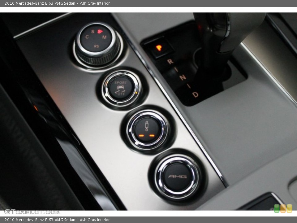 Ash Gray Interior Controls for the 2010 Mercedes-Benz E 63 AMG Sedan #73889450