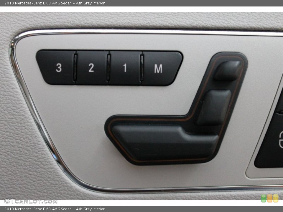 Ash Gray Interior Controls for the 2010 Mercedes-Benz E 63 AMG Sedan #73889486