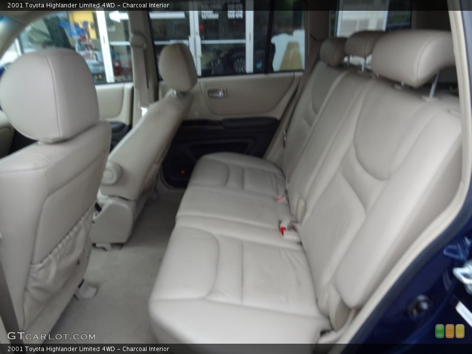 Charcoal Interior Rear Seat for the 2001 Toyota Highlander Limited 4WD #73897079