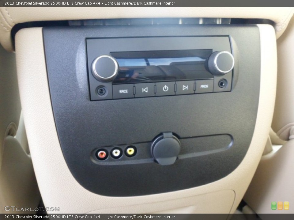 Light Cashmere/Dark Cashmere Interior Controls for the 2013 Chevrolet Silverado 2500HD LTZ Crew Cab 4x4 #73904405