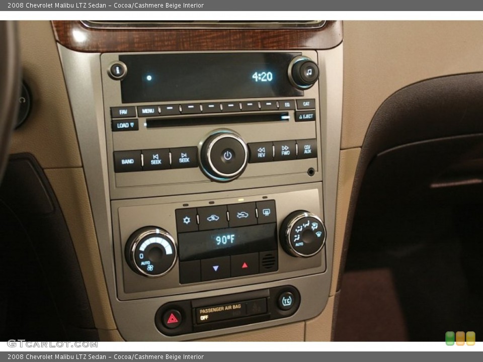 Cocoa/Cashmere Beige Interior Controls for the 2008 Chevrolet Malibu LTZ Sedan #73907212