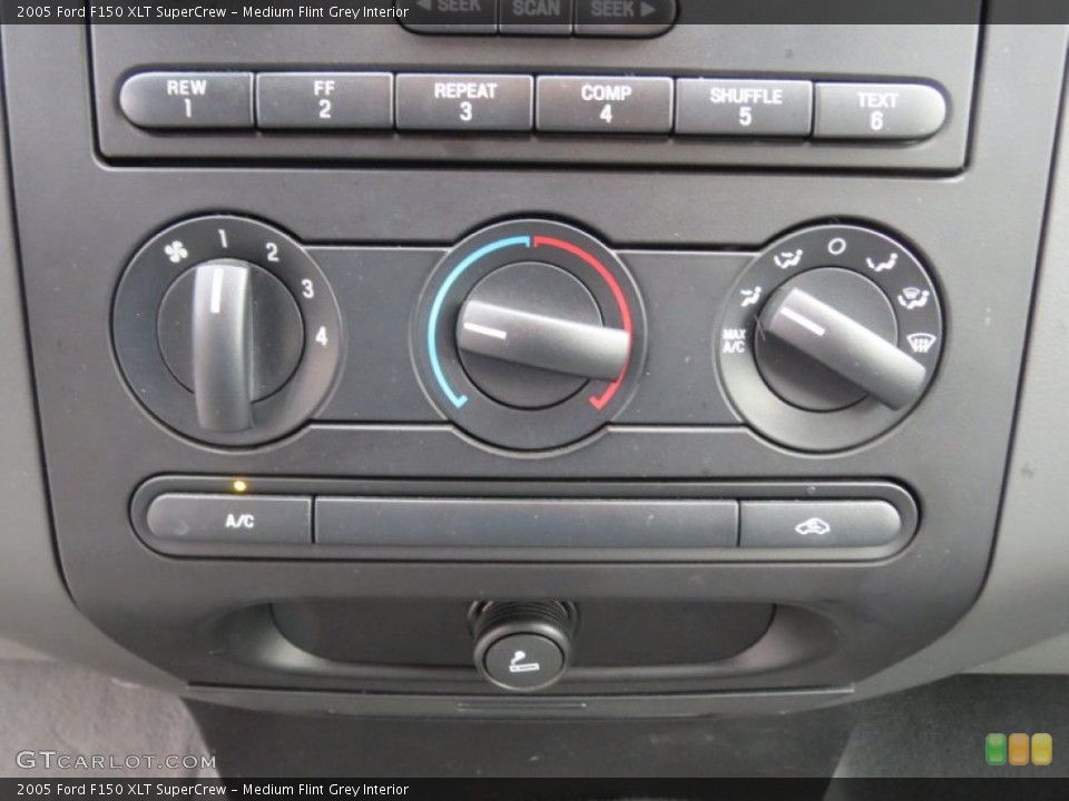 Medium Flint Grey Interior Controls for the 2005 Ford F150 XLT SuperCrew #73908905