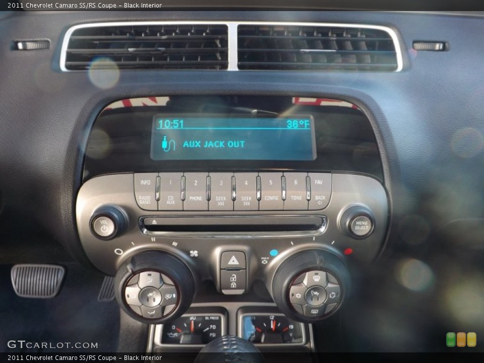 Black Interior Controls for the 2011 Chevrolet Camaro SS/RS Coupe #73916596