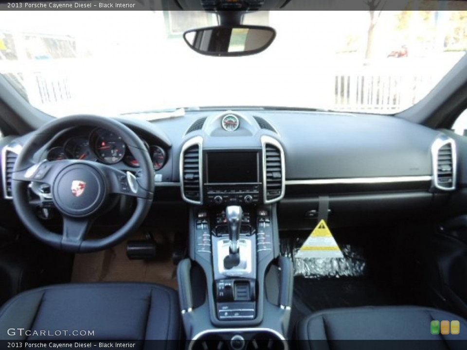 Black Interior Dashboard for the 2013 Porsche Cayenne Diesel #73924016