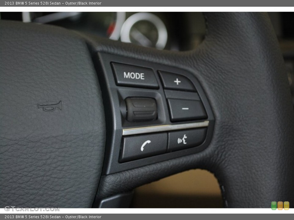 Oyster/Black Interior Controls for the 2013 BMW 5 Series 528i Sedan #73938629