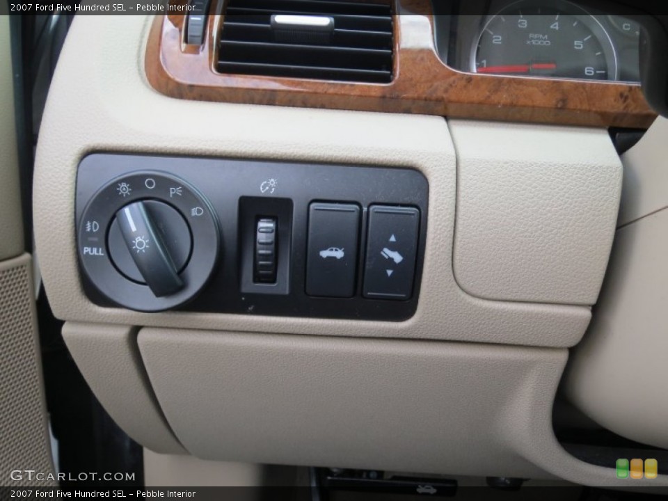 Pebble Interior Controls for the 2007 Ford Five Hundred SEL #73952003