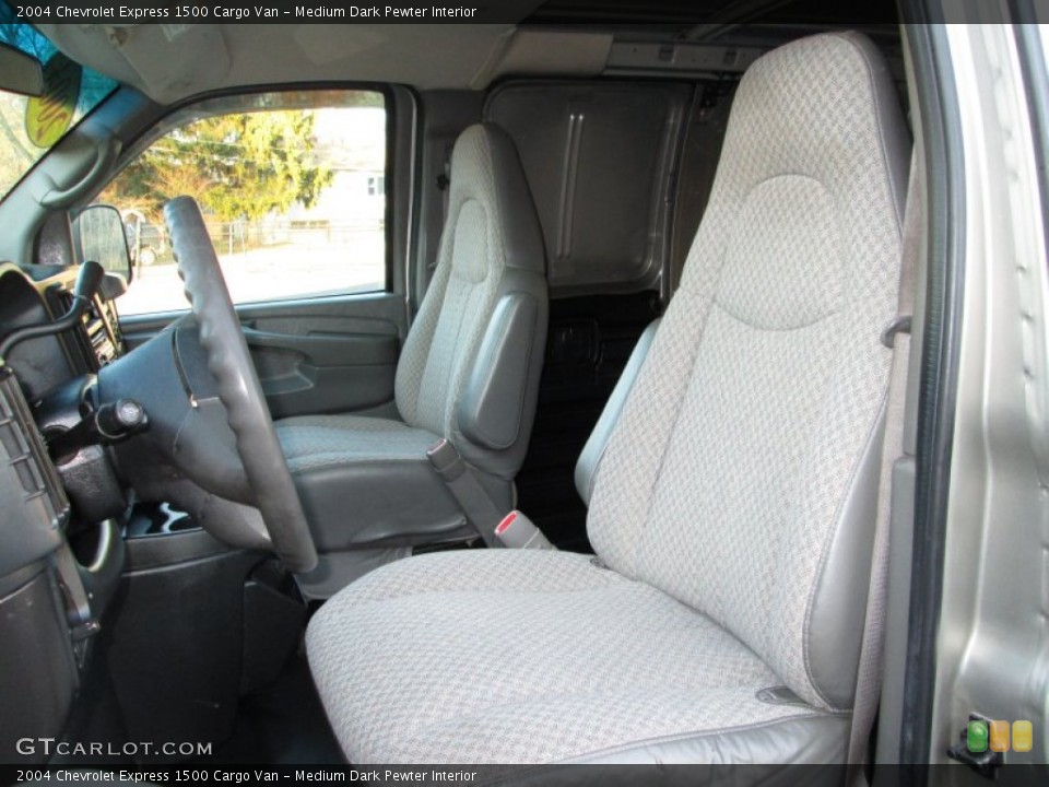 Medium Dark Pewter Interior Photo for the 2004 Chevrolet Express 1500 Cargo Van #73960526