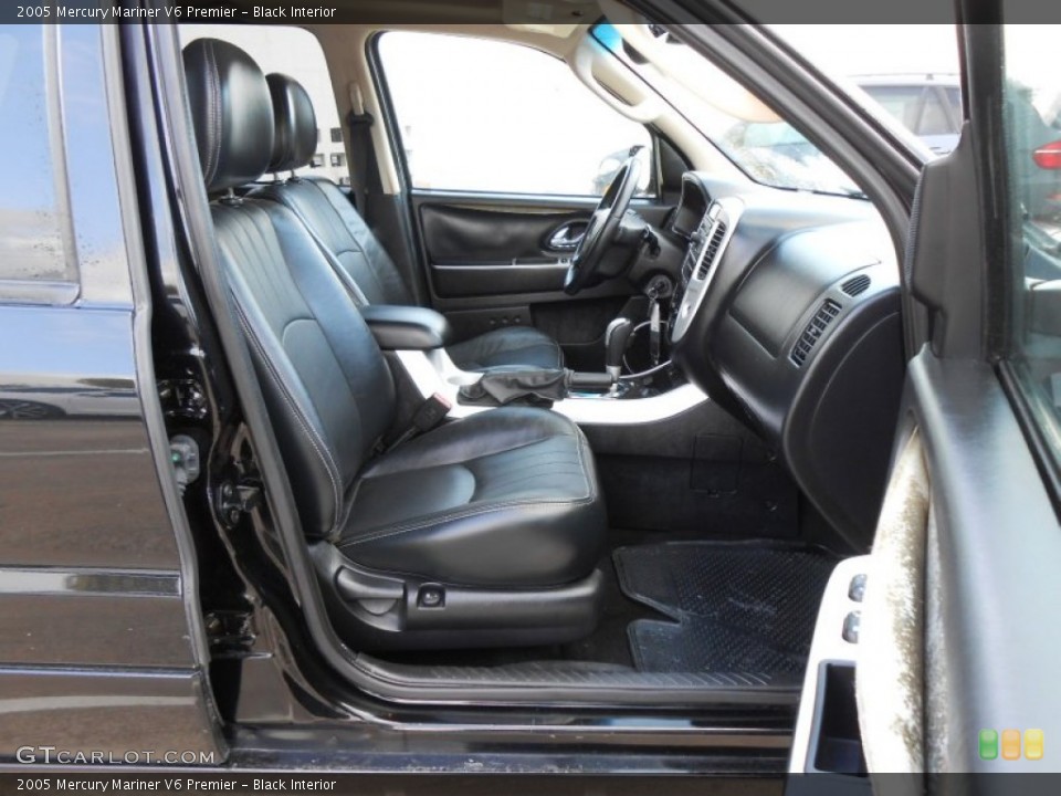 Black Interior Photo for the 2005 Mercury Mariner V6 Premier #73965428