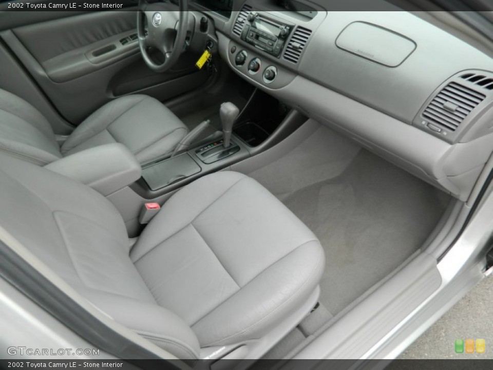 Stone Interior Photo for the 2002 Toyota Camry LE #73967591