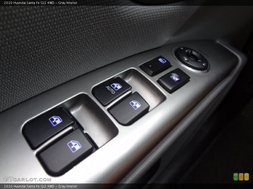 Gray Interior Controls for the 2010 Hyundai Santa Fe GLS 4WD #73968280
