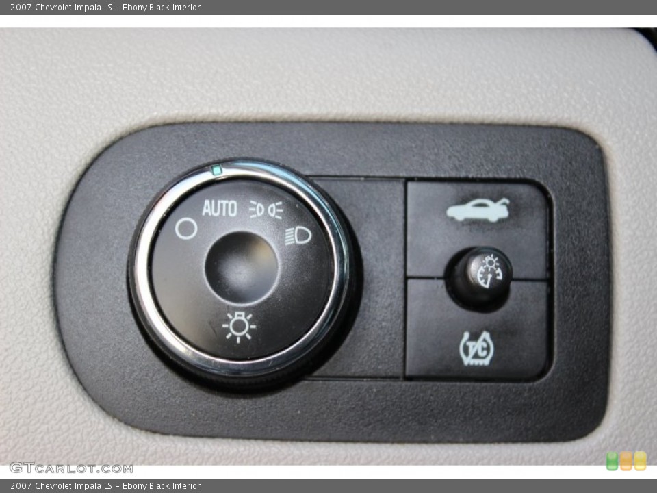Ebony Black Interior Controls for the 2007 Chevrolet Impala LS #73971446