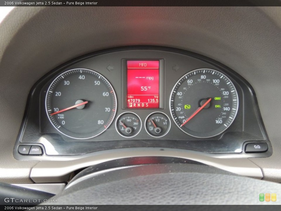 Pure Beige Interior Gauges for the 2006 Volkswagen Jetta 2.5 Sedan #73984877