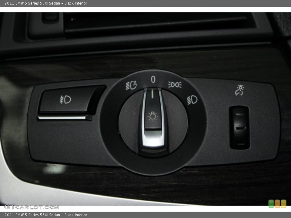 Black Interior Controls for the 2011 BMW 5 Series 550i Sedan #73990446