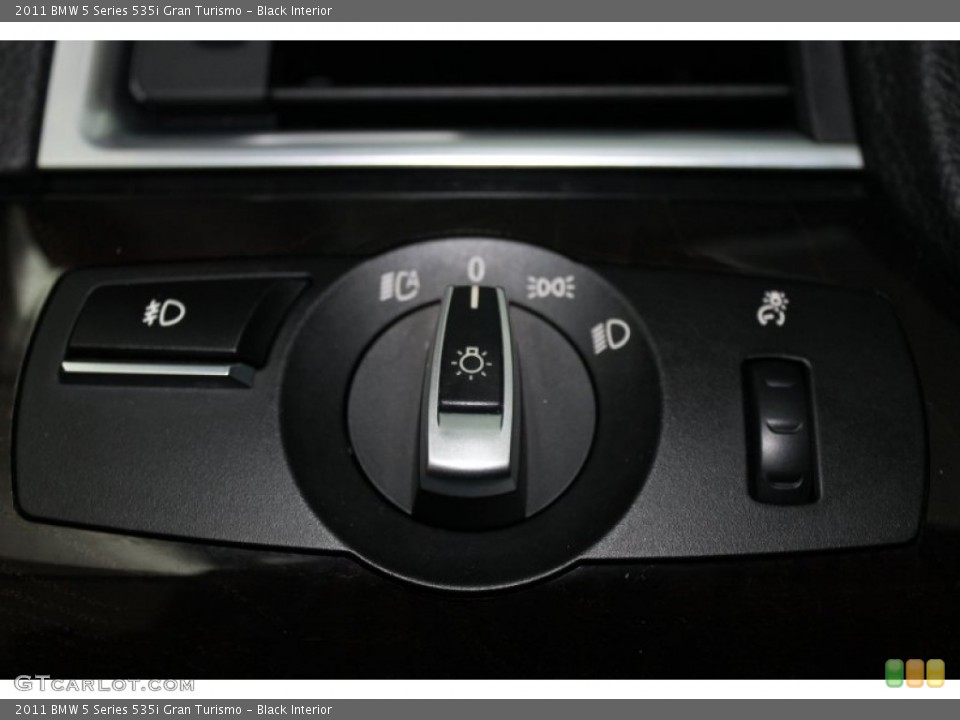 Black Interior Controls for the 2011 BMW 5 Series 535i Gran Turismo #73991389