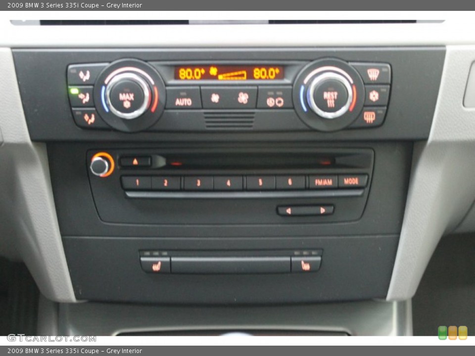 Grey Interior Controls for the 2009 BMW 3 Series 335i Coupe #73991877