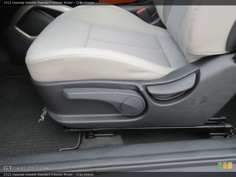 Gray Interior Controls for the 2013 Hyundai Veloster  #73992078