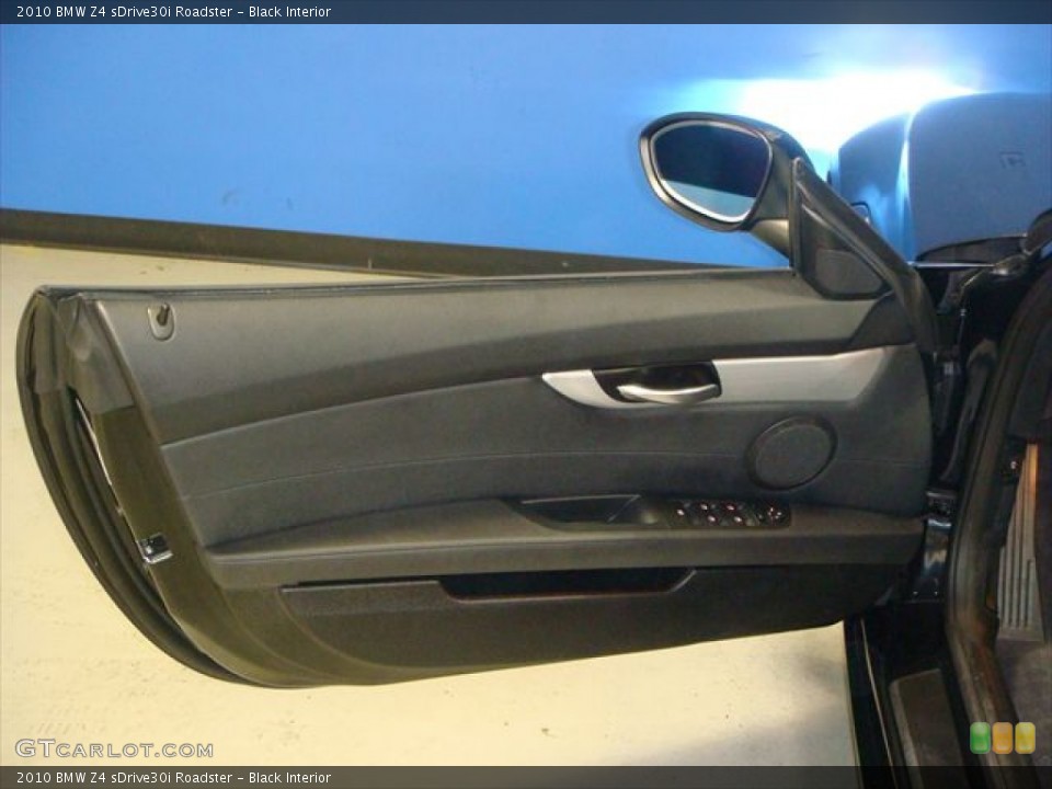 Black Interior Door Panel for the 2010 BMW Z4 sDrive30i Roadster #74000285
