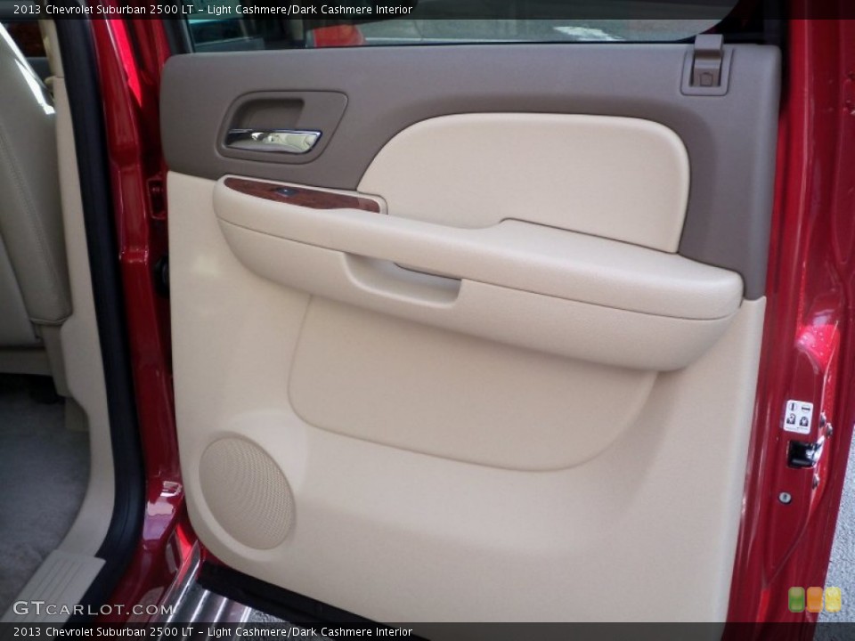 Light Cashmere/Dark Cashmere Interior Door Panel for the 2013 Chevrolet Suburban 2500 LT #74015732