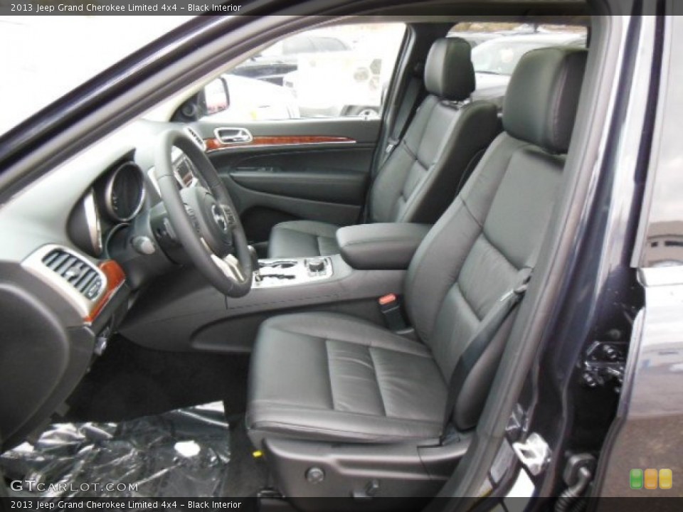 Black Interior Photo for the 2013 Jeep Grand Cherokee Limited 4x4 #74021157