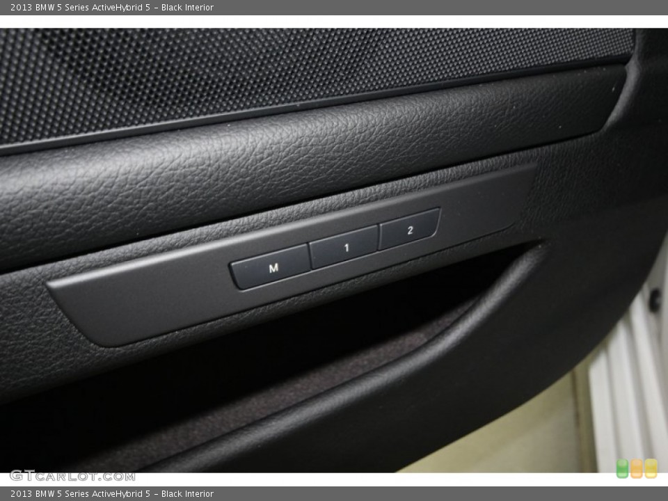 Black Interior Controls for the 2013 BMW 5 Series ActiveHybrid 5 #74034535