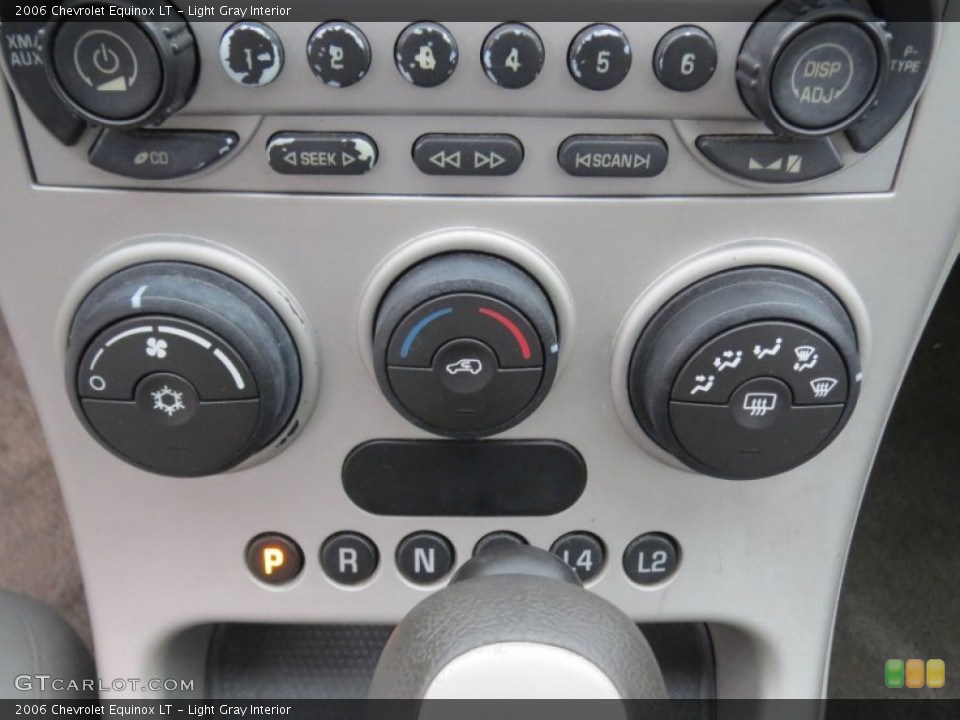 Light Gray Interior Controls for the 2006 Chevrolet Equinox LT #74035140