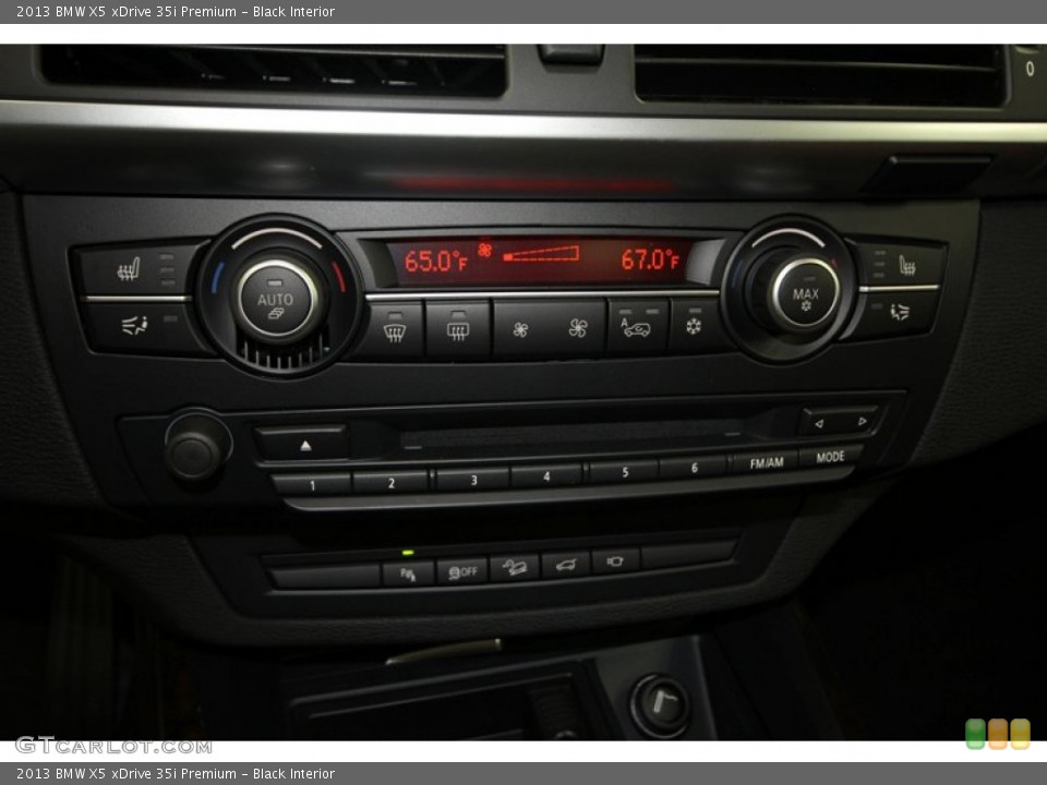 Black Interior Controls for the 2013 BMW X5 xDrive 35i Premium #74035575