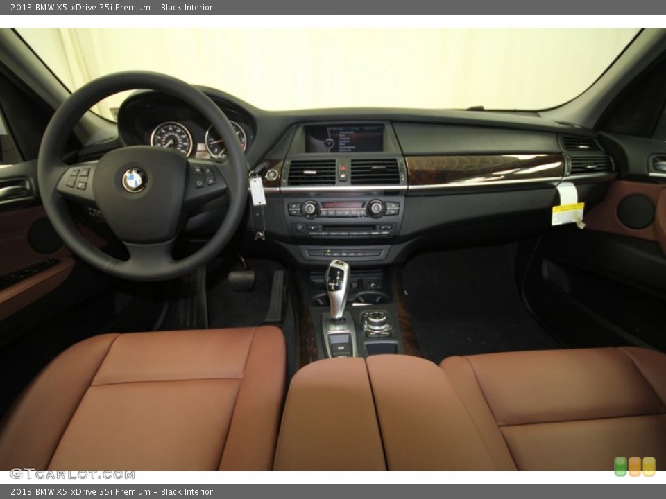 Black Interior Dashboard for the 2013 BMW X5 xDrive 35i Premium #74035671