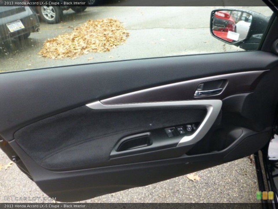 Black Interior Door Panel for the 2013 Honda Accord LX-S Coupe #74036556
