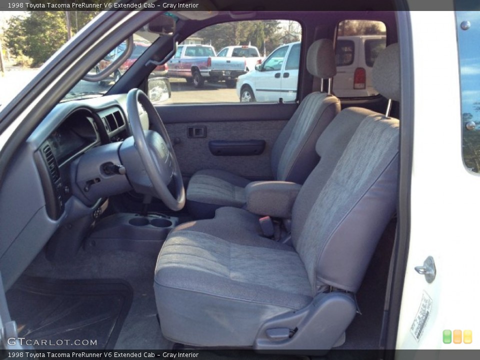Gray Interior Photo for the 1998 Toyota Tacoma PreRunner V6 Extended Cab #74051220