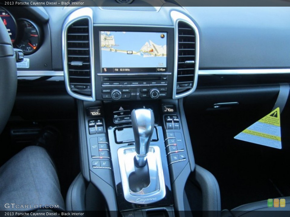 Black Interior Controls for the 2013 Porsche Cayenne Diesel #74057302