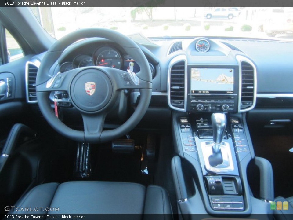 Black Interior Dashboard for the 2013 Porsche Cayenne Diesel #74057414