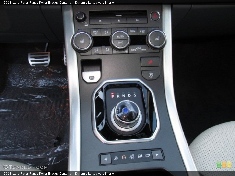Dynamic Lunar/Ivory Interior Transmission for the 2013 Land Rover Range Rover Evoque Dynamic #74058726