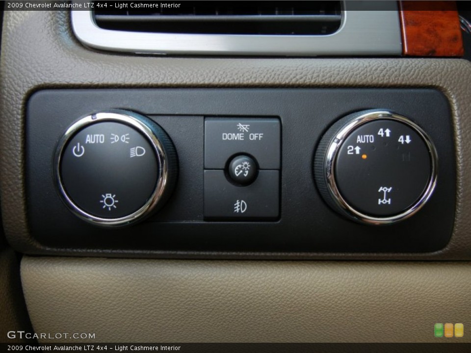 Light Cashmere Interior Controls for the 2009 Chevrolet Avalanche LTZ 4x4 #74071657