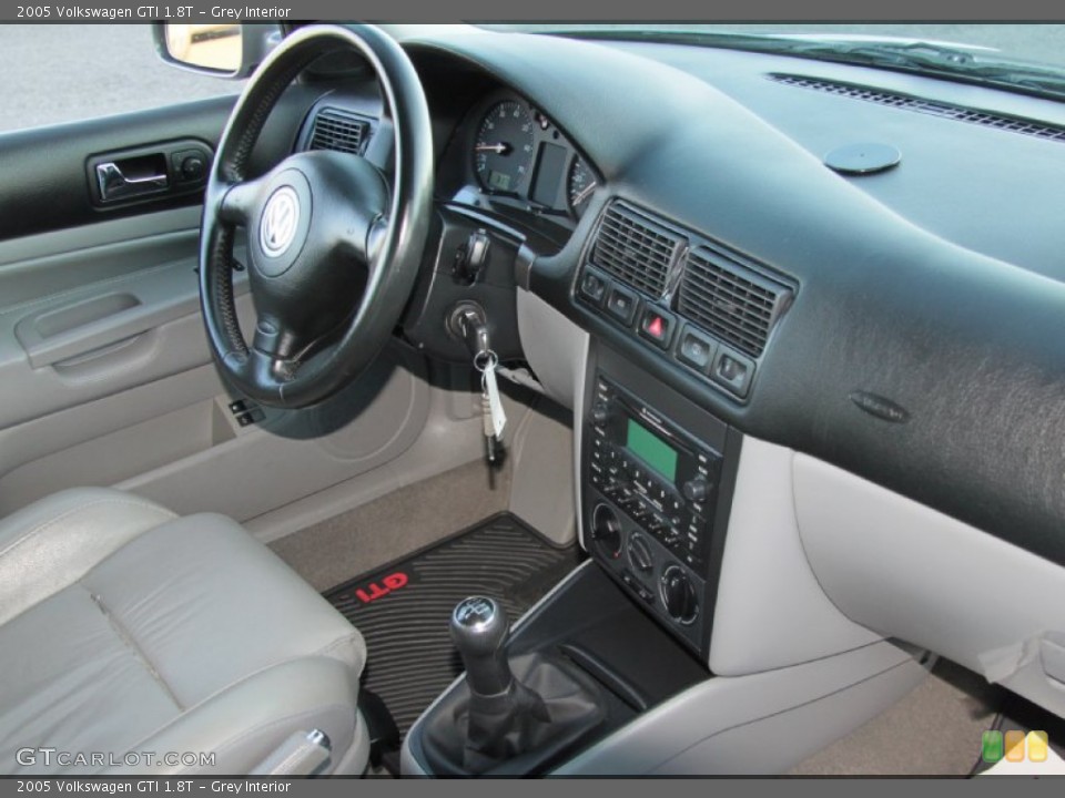 Grey Interior Photo for the 2005 Volkswagen GTI 1.8T #74073956