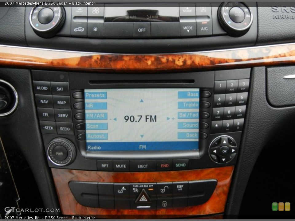 Black Interior Controls for the 2007 Mercedes-Benz E 350 Sedan #74088876