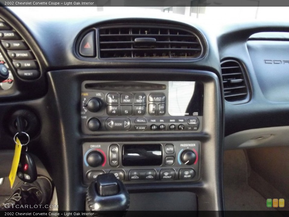 Light Oak Interior Controls for the 2002 Chevrolet Corvette Coupe #74094260