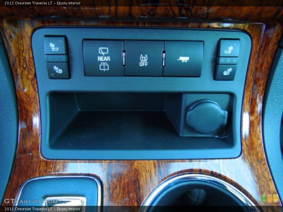 Ebony Interior Controls for the 2013 Chevrolet Traverse LT #74096392