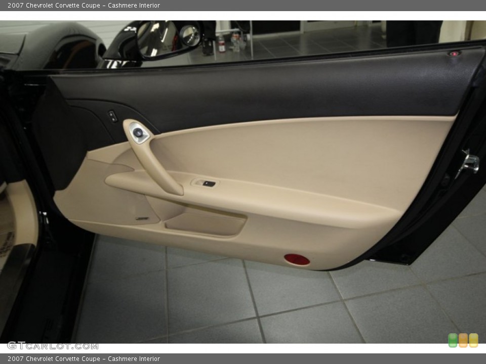 Cashmere Interior Door Panel for the 2007 Chevrolet Corvette Coupe #74115990
