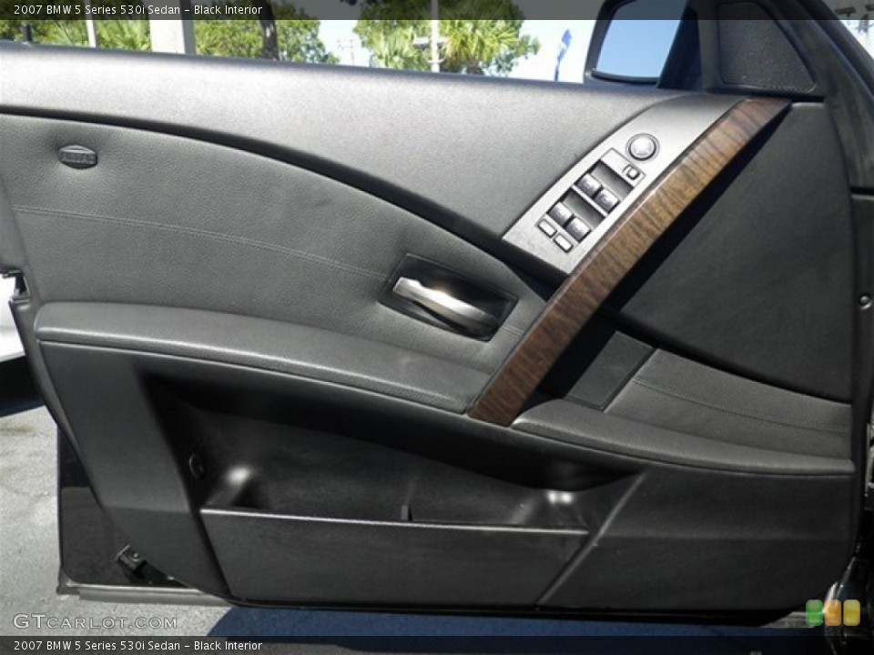 Black Interior Door Panel for the 2007 BMW 5 Series 530i Sedan #74116936