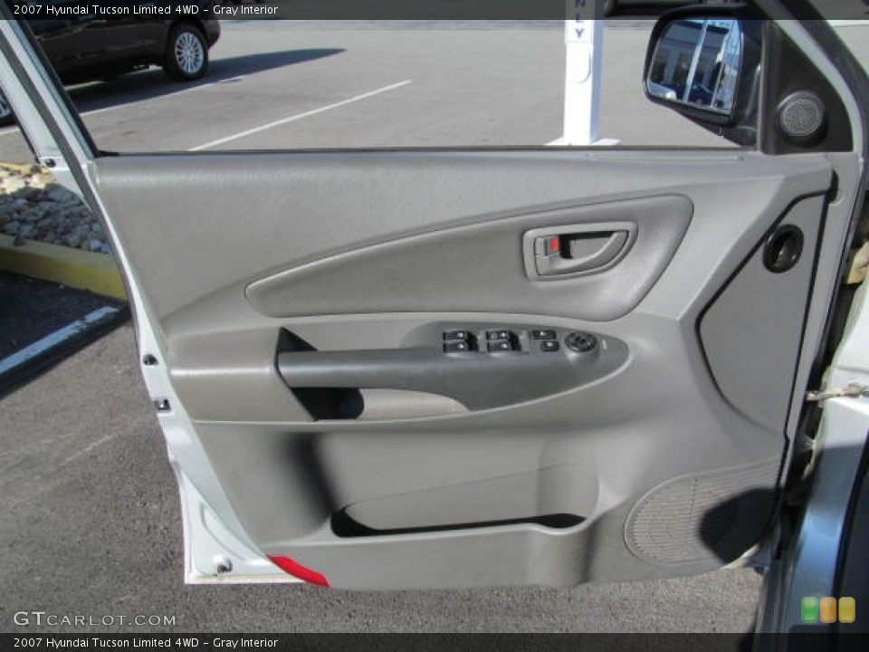 Gray Interior Door Panel for the 2007 Hyundai Tucson Limited 4WD #74121868