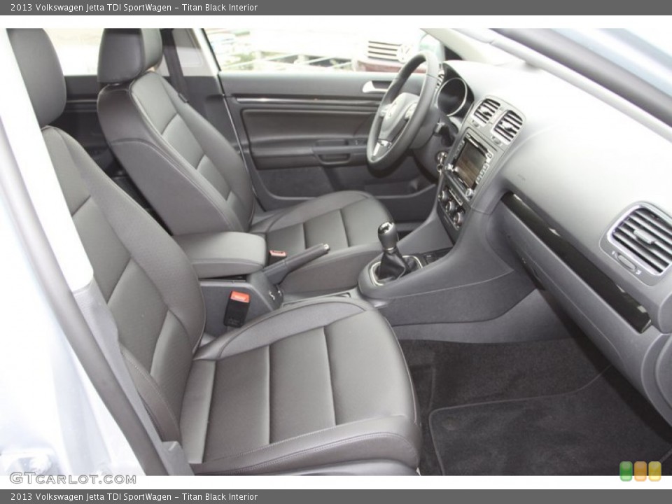 Titan Black Interior Photo for the 2013 Volkswagen Jetta TDI SportWagen #74122138