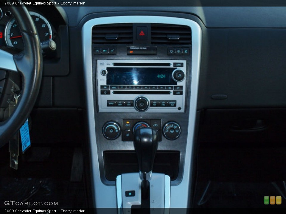 Ebony Interior Controls for the 2009 Chevrolet Equinox Sport #74133082