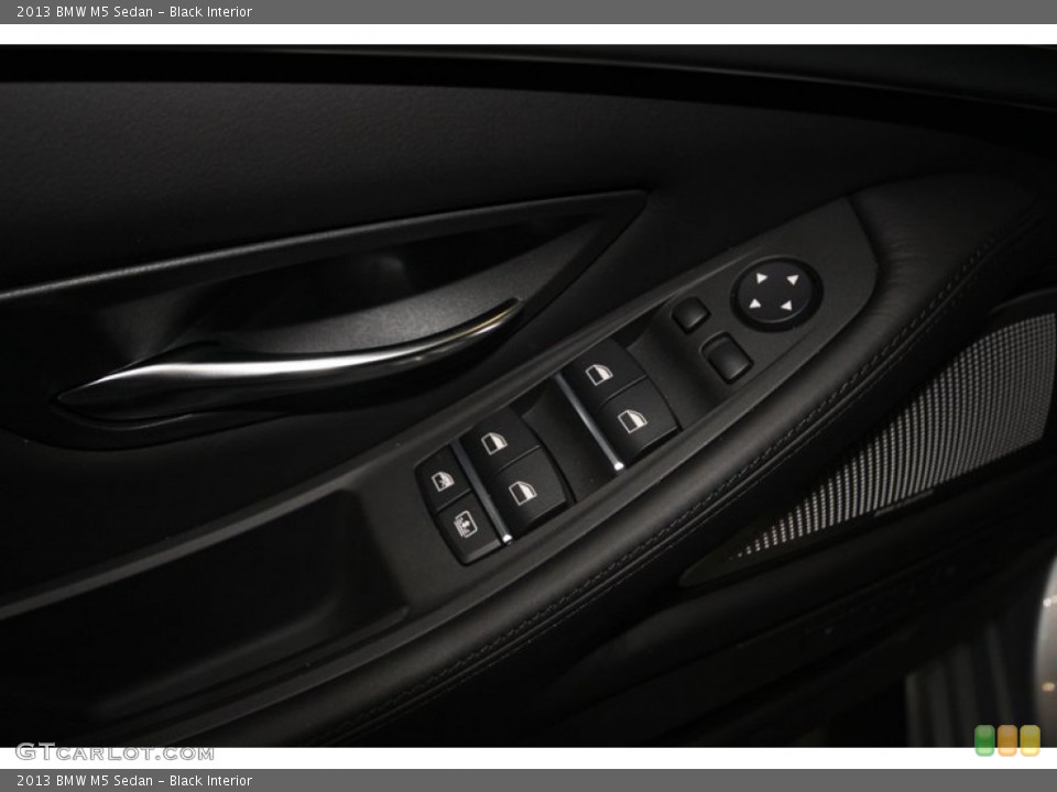 Black Interior Controls for the 2013 BMW M5 Sedan #74147626