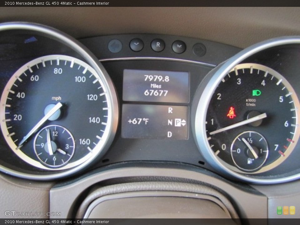Cashmere Interior Gauges for the 2010 Mercedes-Benz GL 450 4Matic #74152708