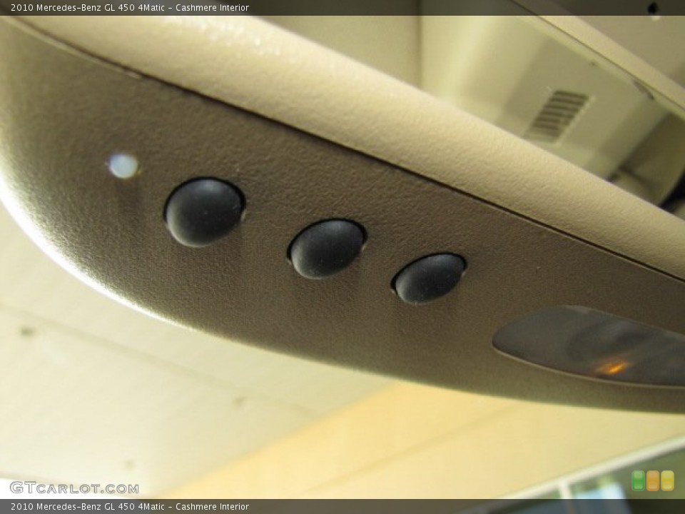Cashmere Interior Controls for the 2010 Mercedes-Benz GL 450 4Matic #74152870