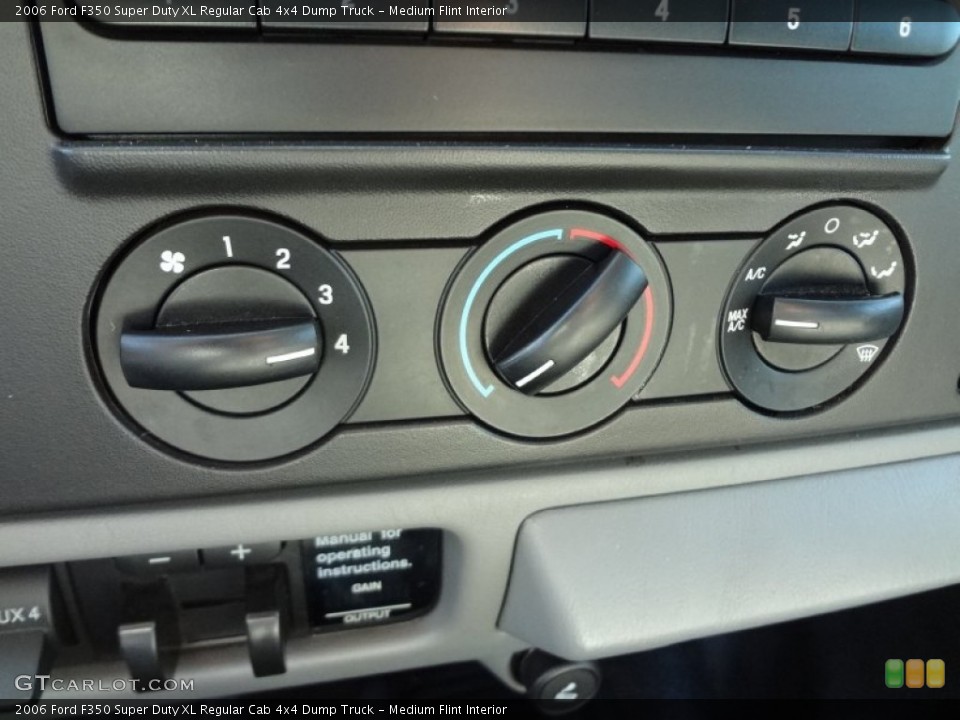 Medium Flint Interior Controls for the 2006 Ford F350 Super Duty XL Regular Cab 4x4 Dump Truck #74153245