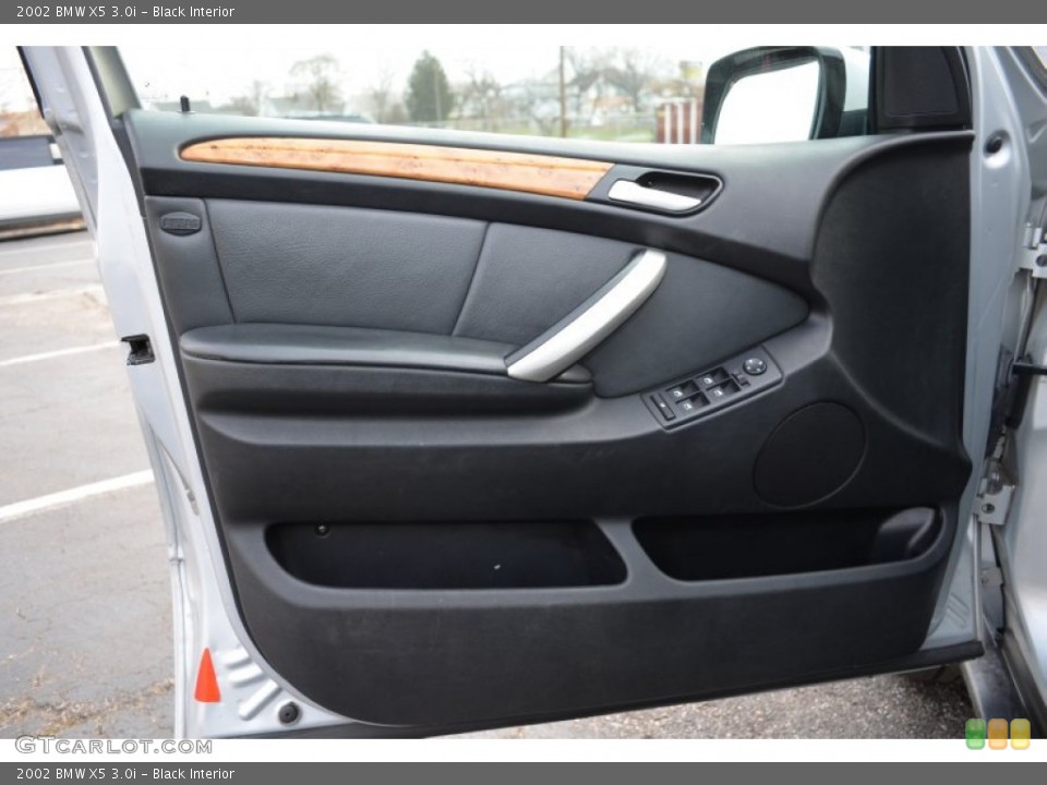 Black Interior Door Panel for the 2002 BMW X5 3.0i #74165348