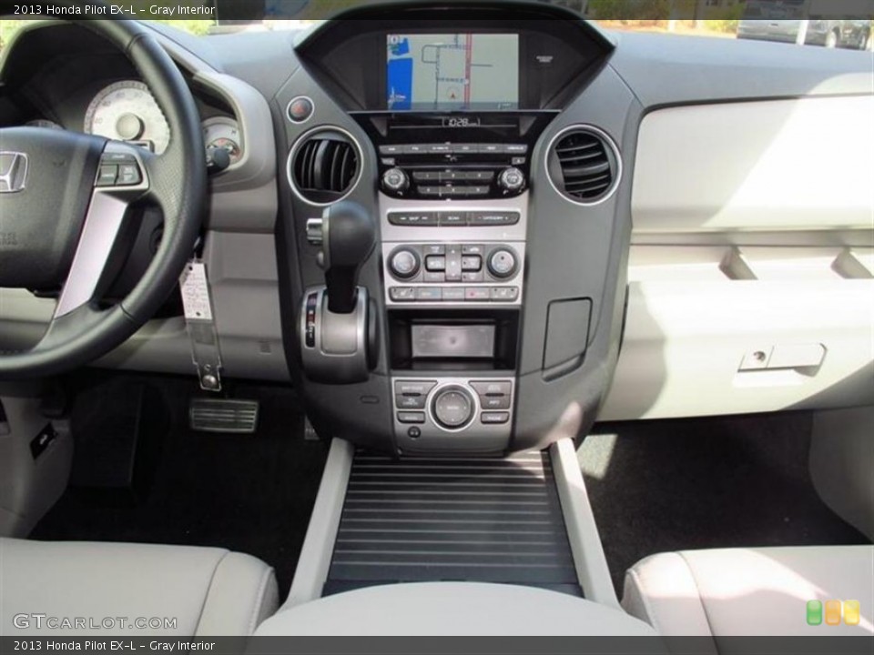 Gray Interior Controls for the 2013 Honda Pilot EX-L #74176861