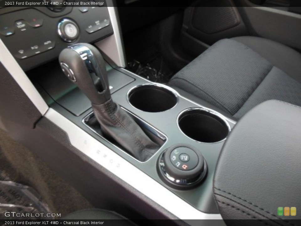 Charcoal Black Interior Transmission for the 2013 Ford Explorer XLT 4WD #74186152